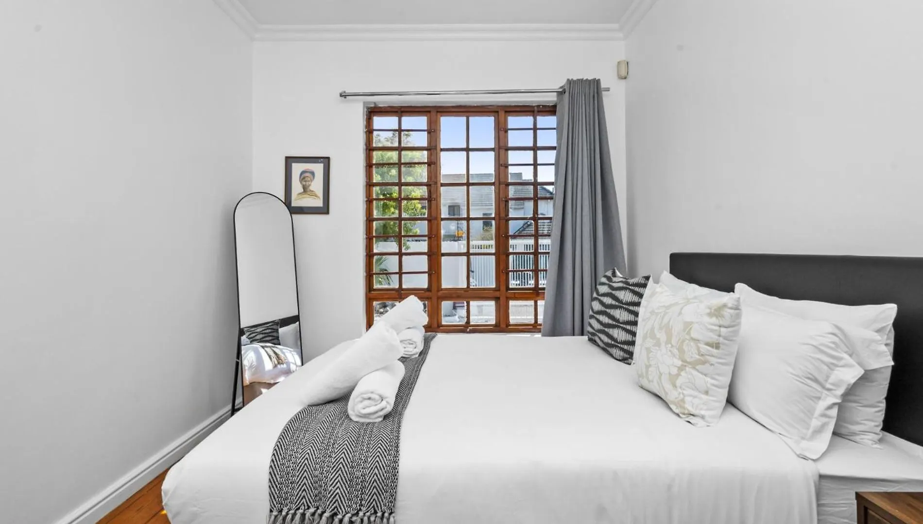 Holiday home Spacious Claremont Home With Pool Fireplace Cape Town