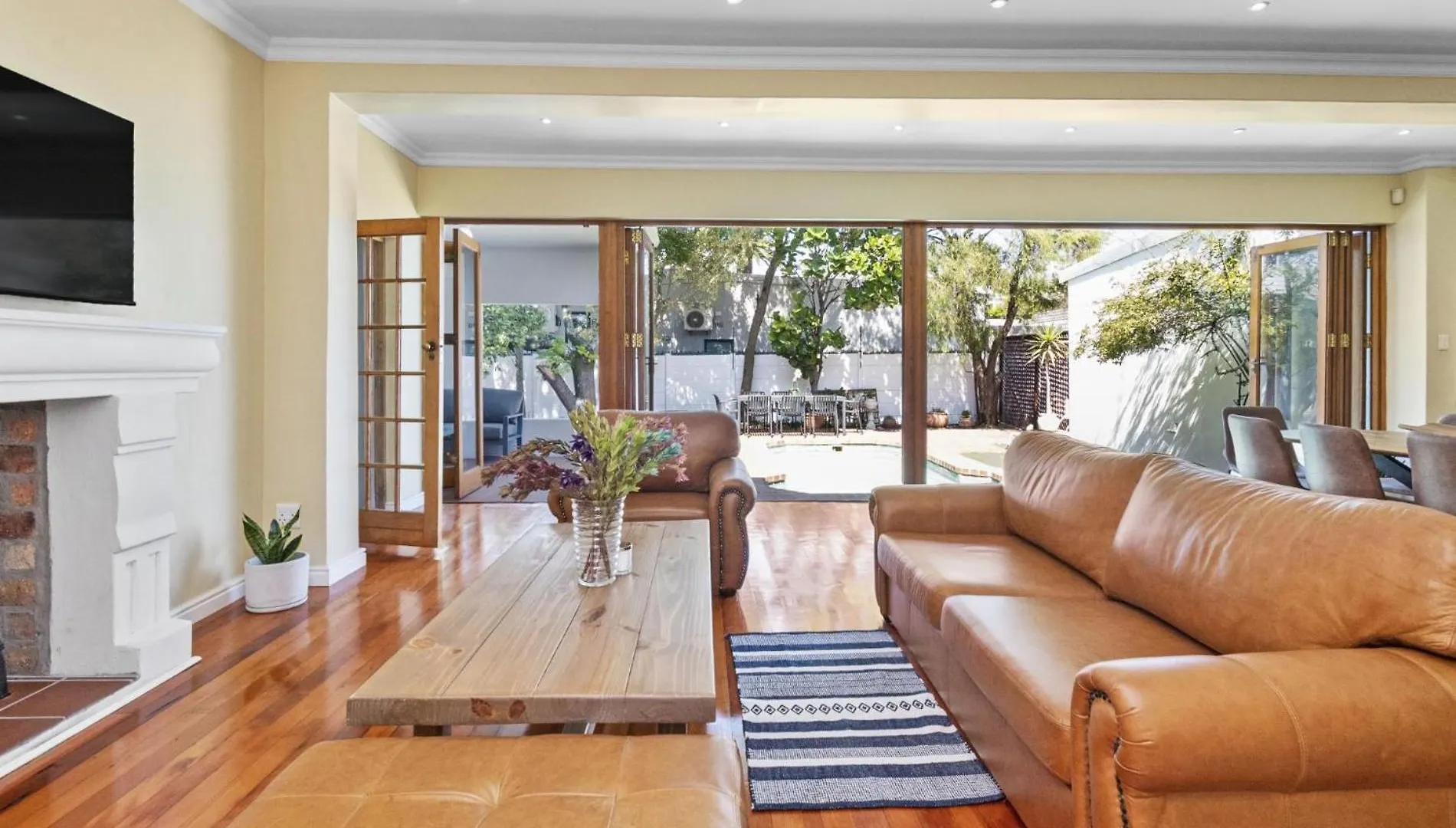 Spacious Claremont Home With Pool Fireplace Cape Town