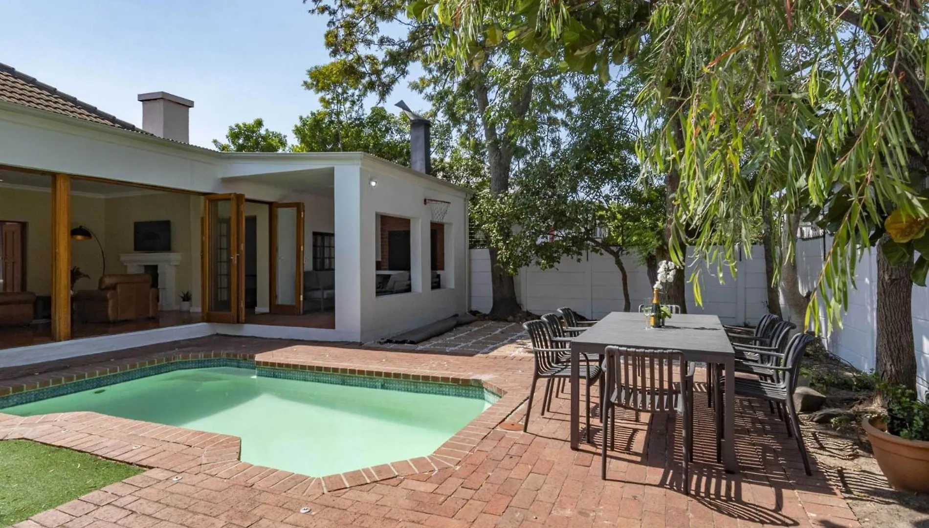 Spacious Claremont Home With Pool Fireplace Cape Town