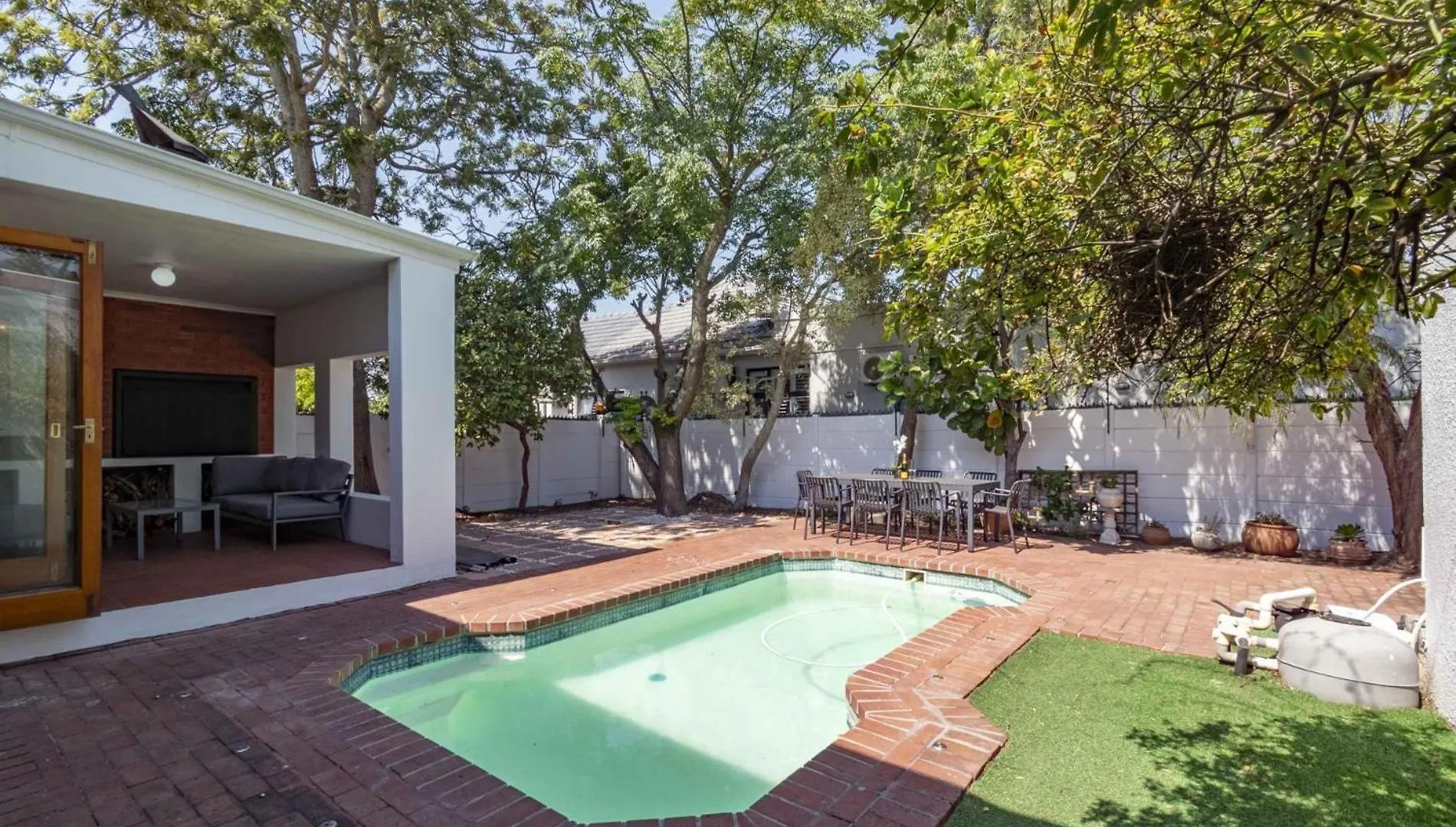 Spacious Claremont Home With Pool Fireplace Cape Town 0*,  South Africa
