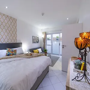 Apartment Quiet & Cosy In Claremont, Cape Town